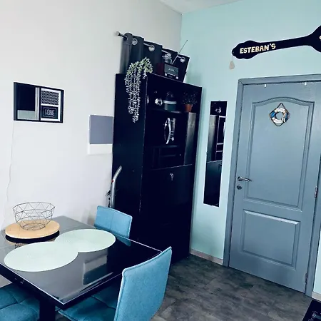 Esteban Couette-café 3*